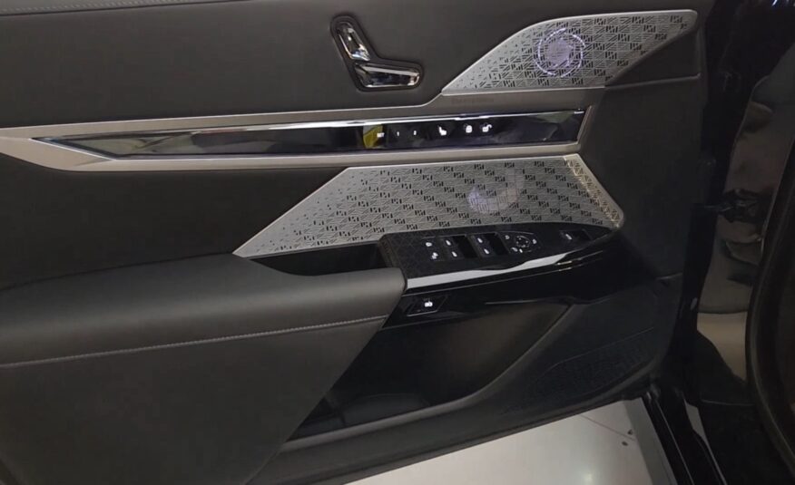 2023 BMW 760i xDrive
