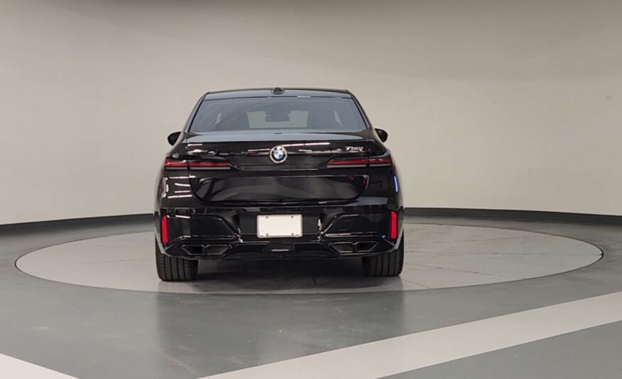 2023 BMW 760i xDrive